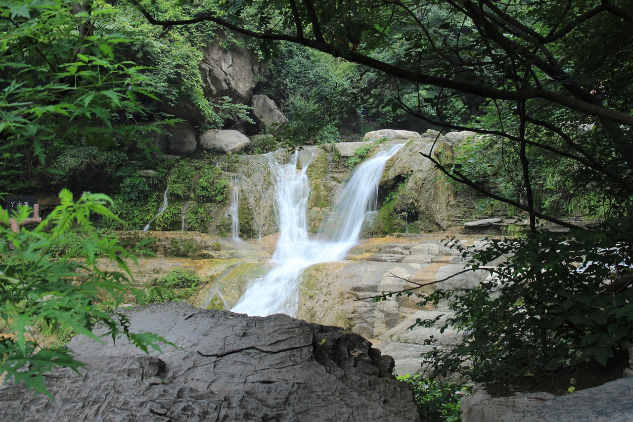 揭秘黄山，中国五大名山之首的瑰丽画卷与旅行攻略